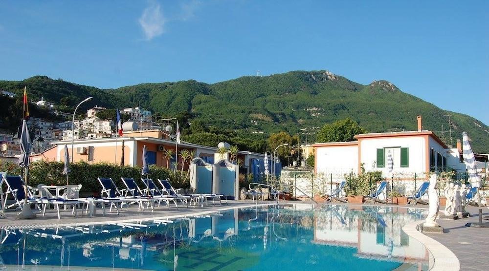 Hotel Terme Rosaleo Casamicciola Terme Exterior foto